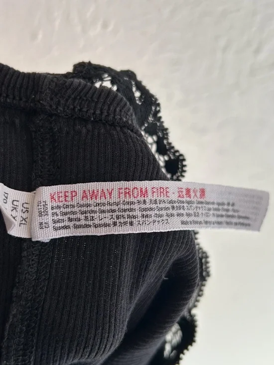 Free People Harlow Lace Trim Bike Shorts Black Sz XL - Picture 5 of 5